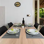 Karlo & Ivona * ラビン
