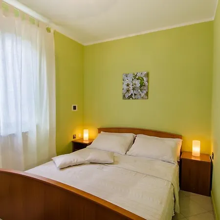 Apartment Karlo & Ivona *