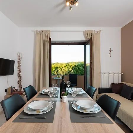 Apartment Karlo & Ivona *