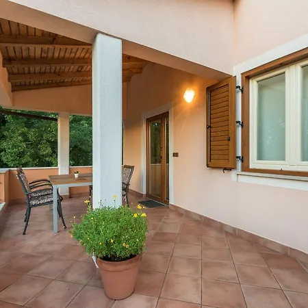 Karlo & Ivona Apartment Labin (Istria)